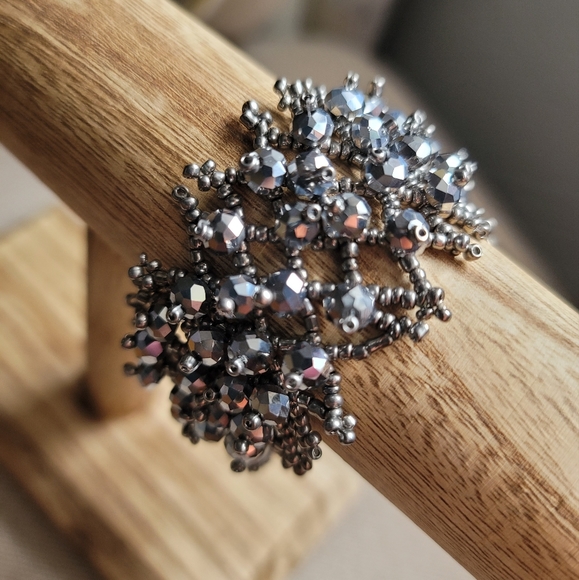 AMRITA SINGH Hypoallergenic Silver Beaded Bracelet - Picture 3 of 4